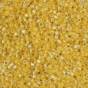 DB1562 Opaque Lustre Canary