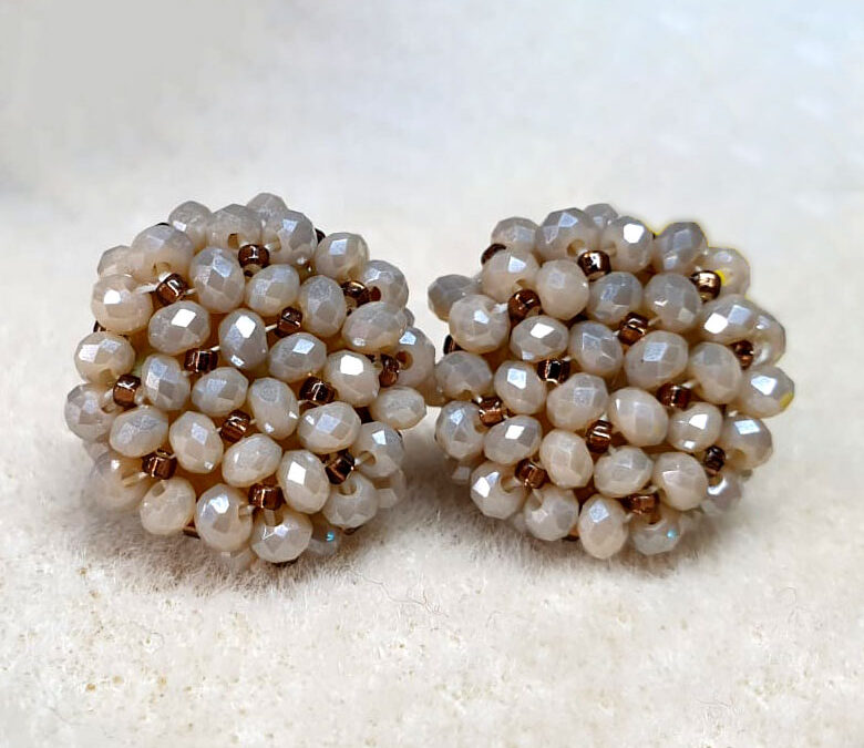 Mastering Cubic Right Angle Weave